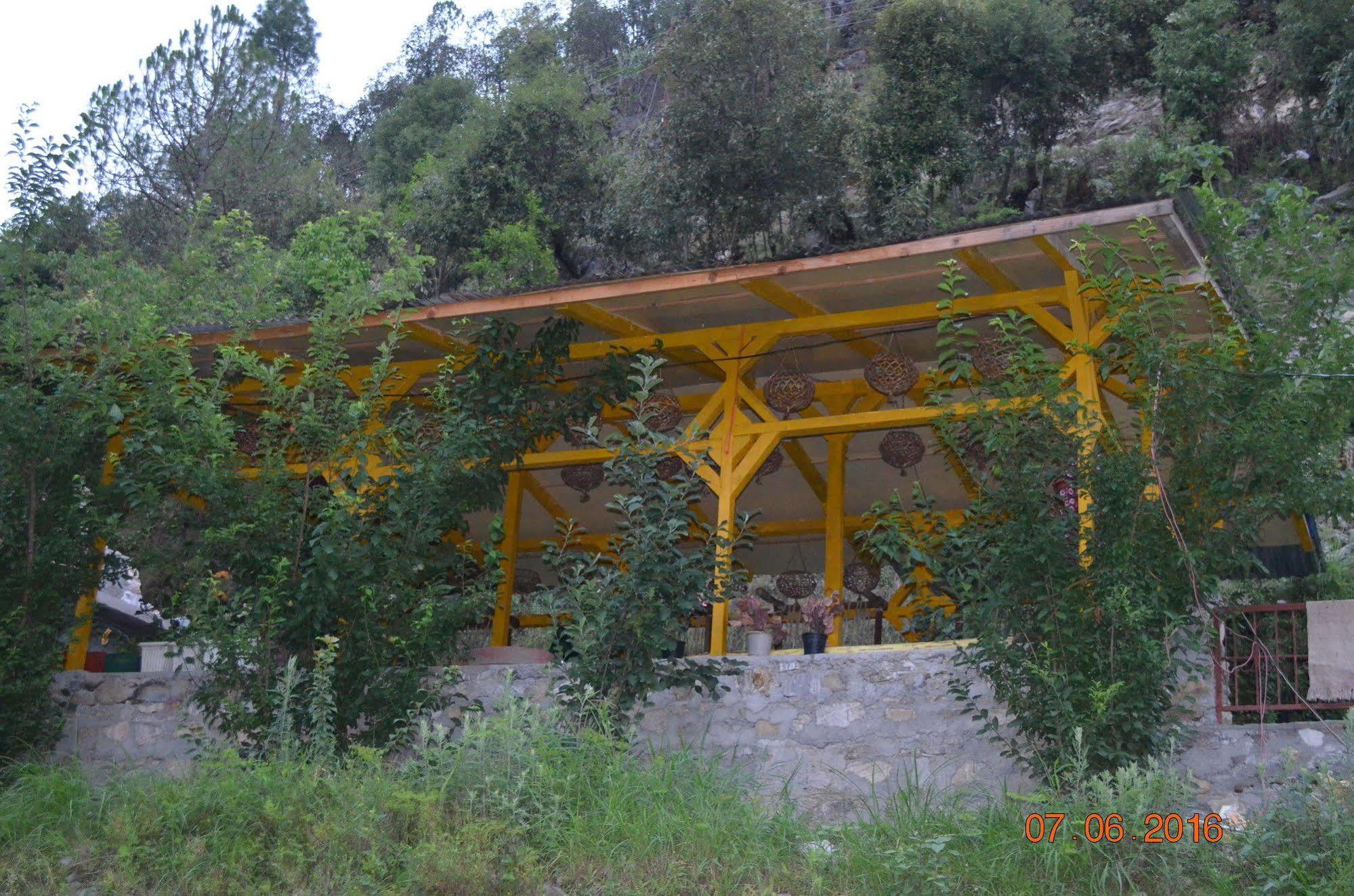 Kafal Resort Nainital Esterno foto