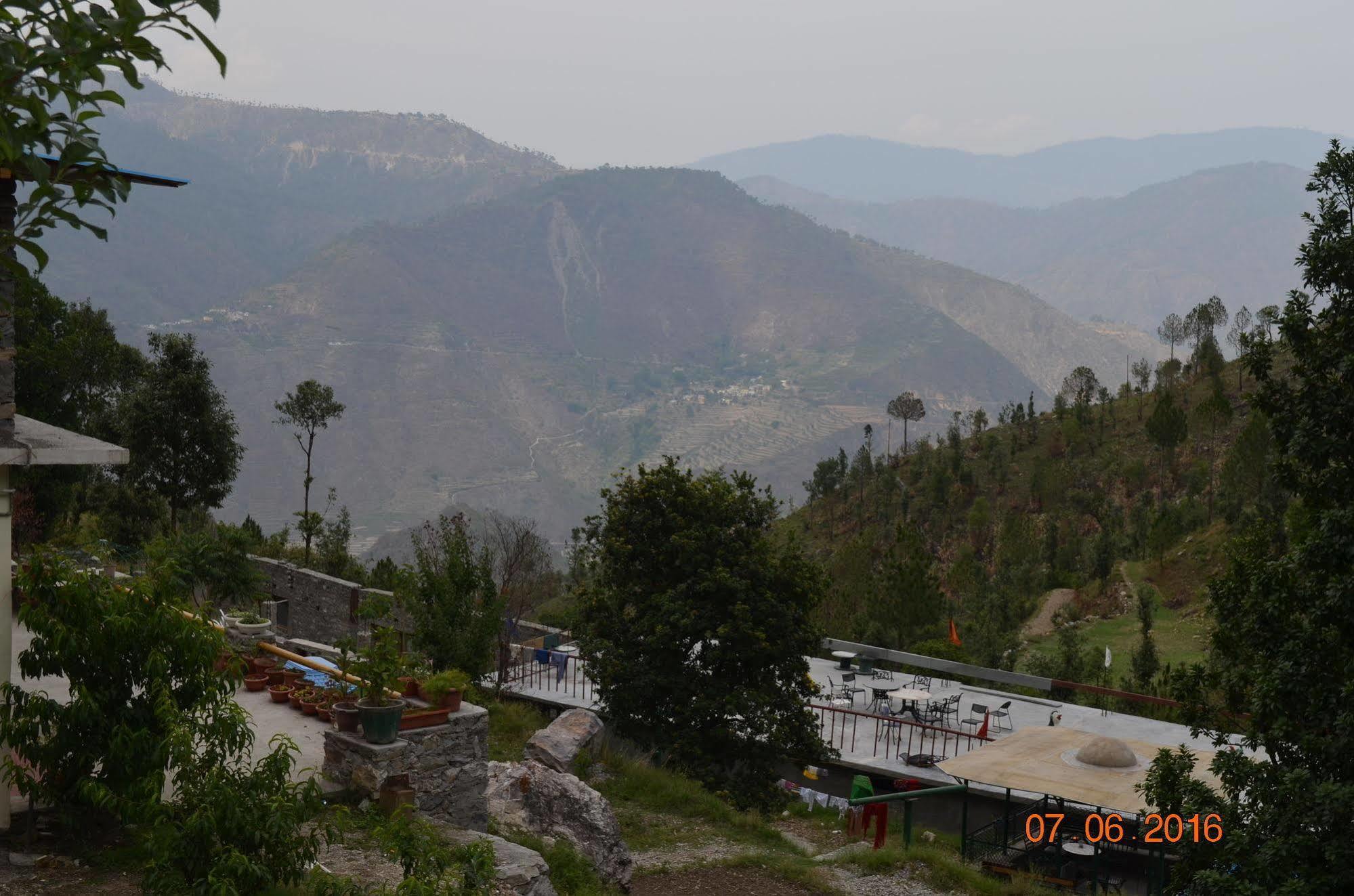Kafal Resort Nainital Esterno foto